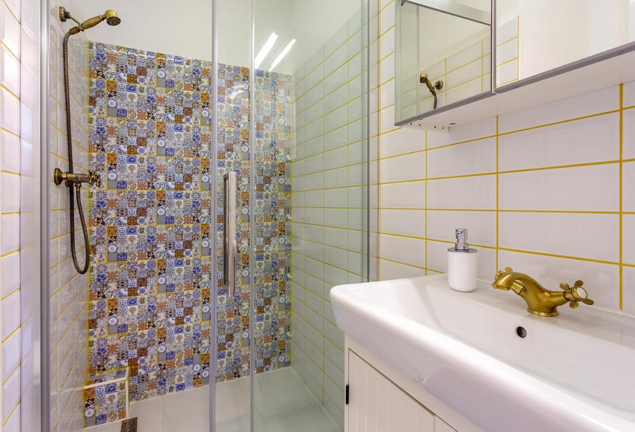 Goldcentral Apartments Akacfa Studios Budapest Eksteriør billede