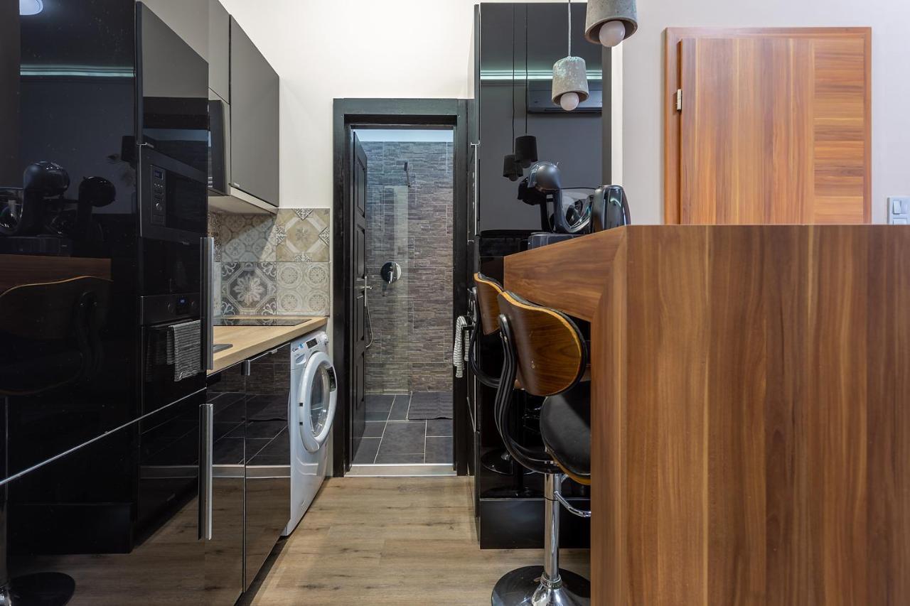 Goldcentral Apartments Akacfa Studios Budapest Eksteriør billede