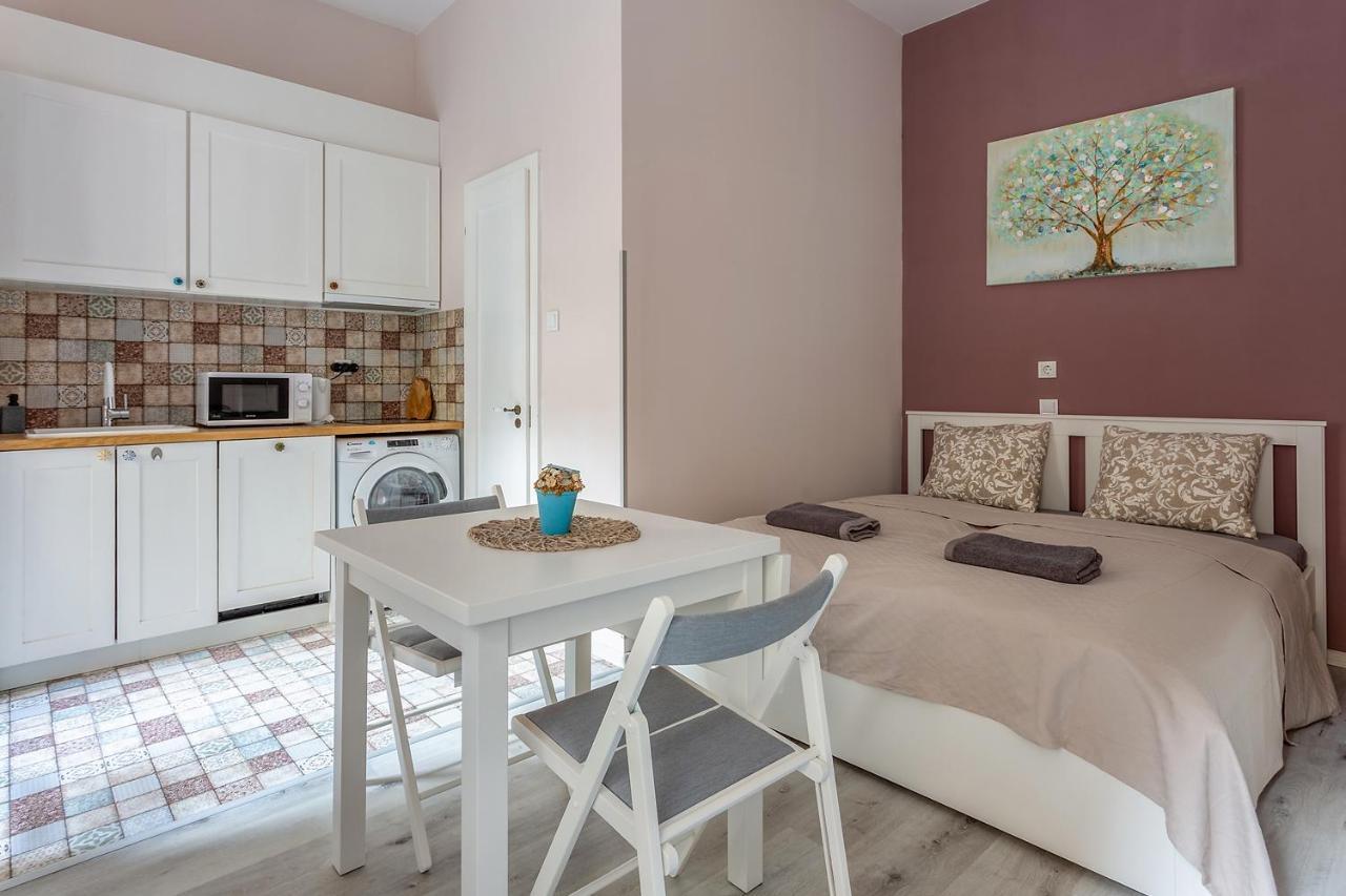 Goldcentral Apartments Akacfa Studios Budapest Eksteriør billede