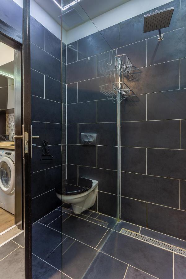 Goldcentral Apartments Akacfa Studios Budapest Eksteriør billede